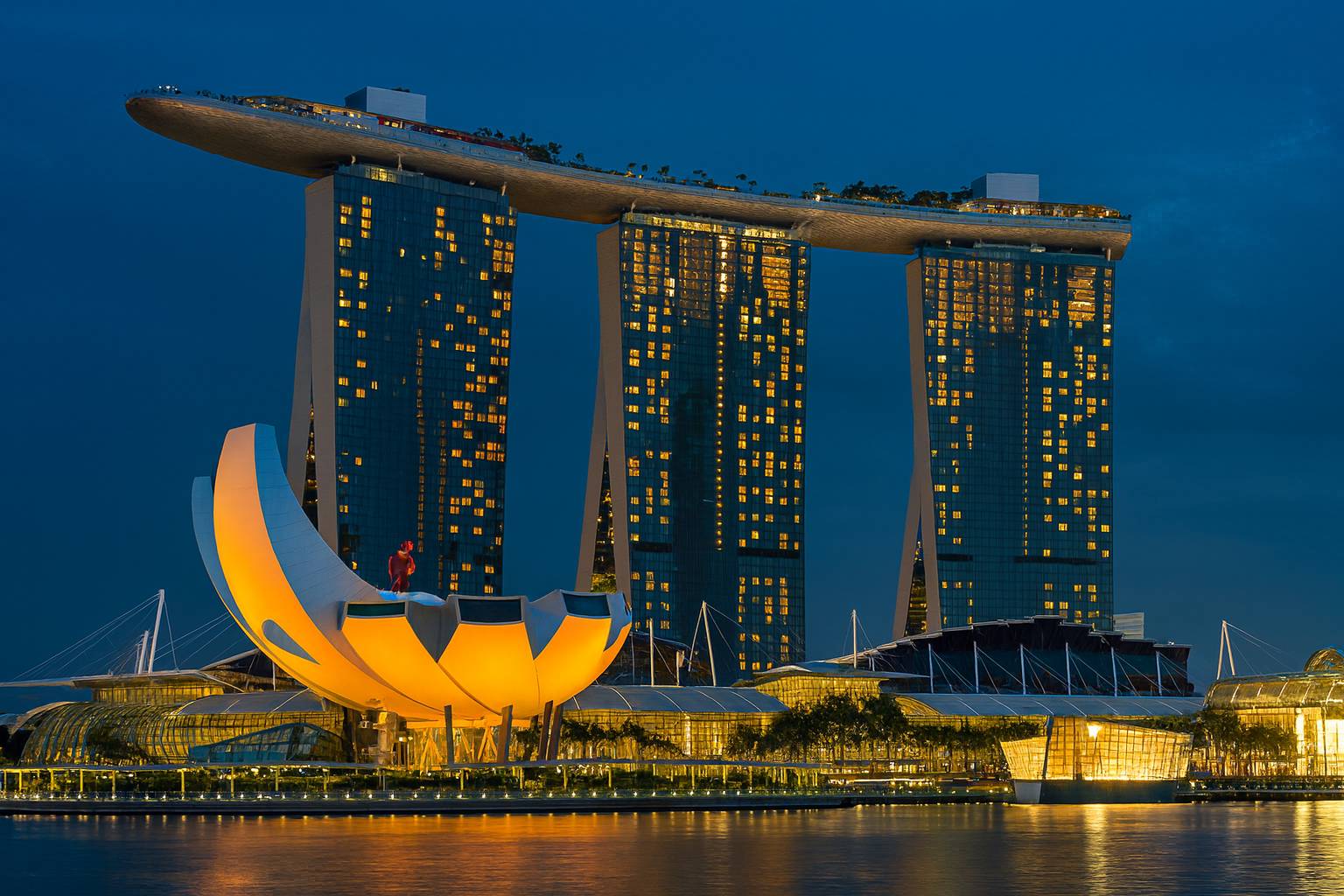 Singapore cityscape with travel eSIM enabling reliable mobile data and smooth roaming for visitors