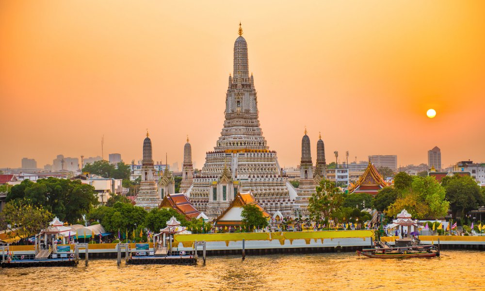 Explore Thailand with a travel eSIM offering stable mobile data and seamless roaming across the destination